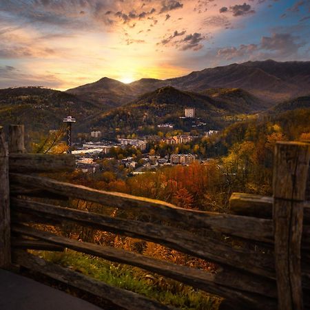 The Cozy Cove, Hot Tub, Wifi, 1089 Free Tickets Each Paid Day, Dollywood And More Сев'єрвілл Екстер'єр фото